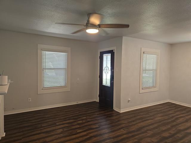 Photo - 3241 Sandage Ave