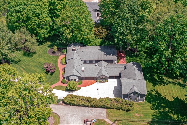 Photo - 1 Deerfield Dr