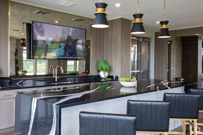 Sky Lounge