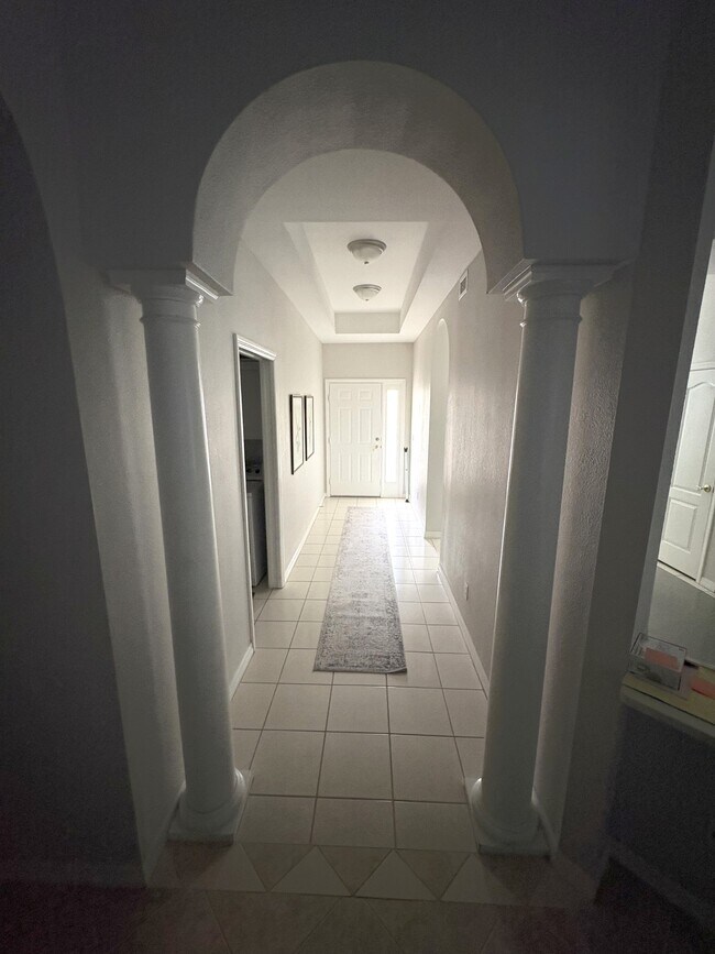 Photo - 101 Ravinia Cir