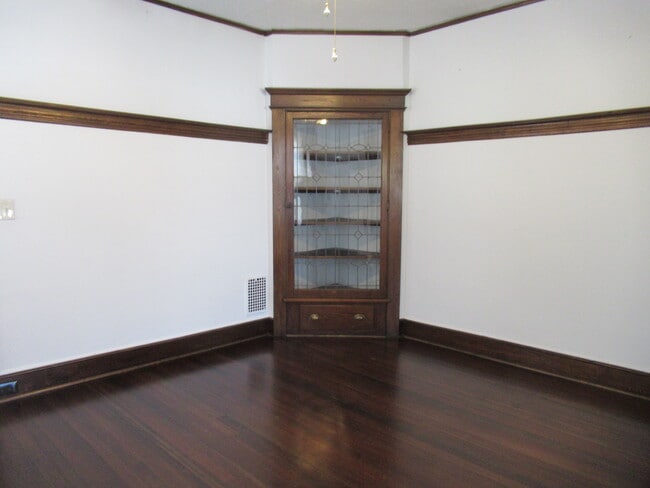 Photo - 55 Eaton St Unit 55 Eaton Street 2nd floor