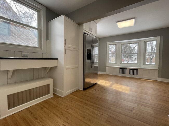 Photo - 4059 Brunswick Ave S