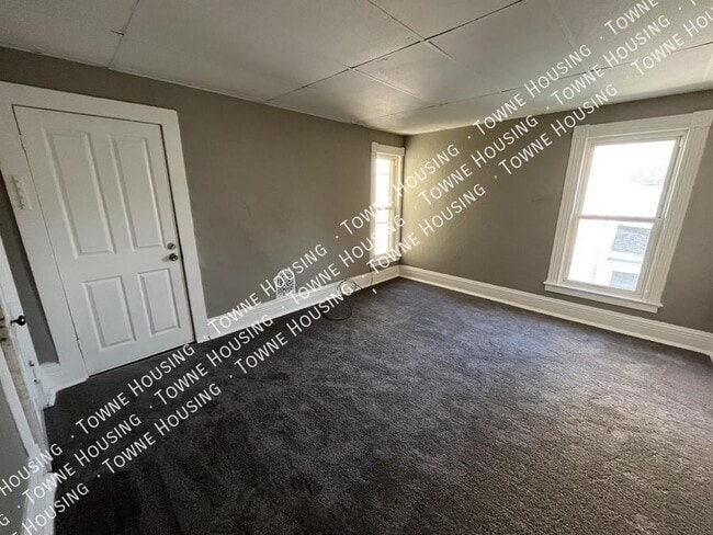 Photo - 321 Washburn St Unit Upper Rear