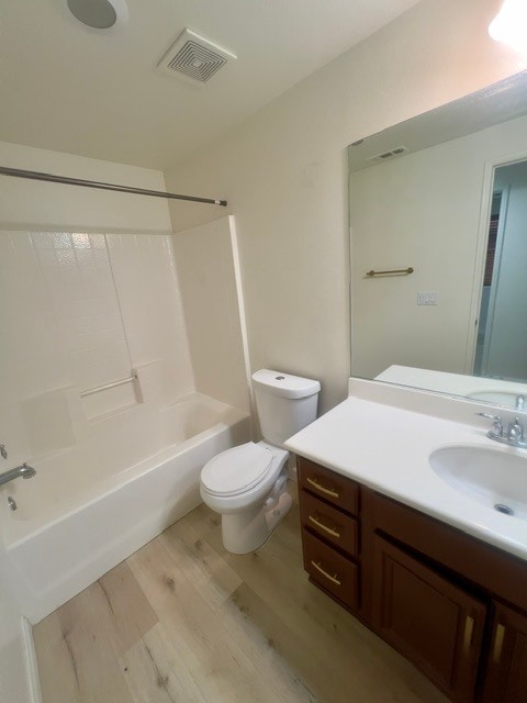 Photo - 4660 Spice St