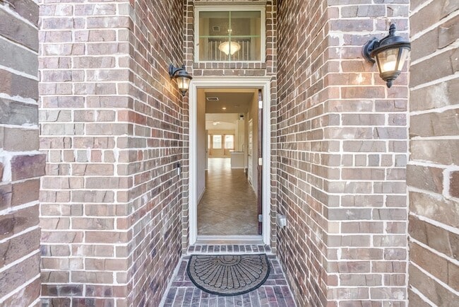 Photo - 18616 Birch Orch Ct