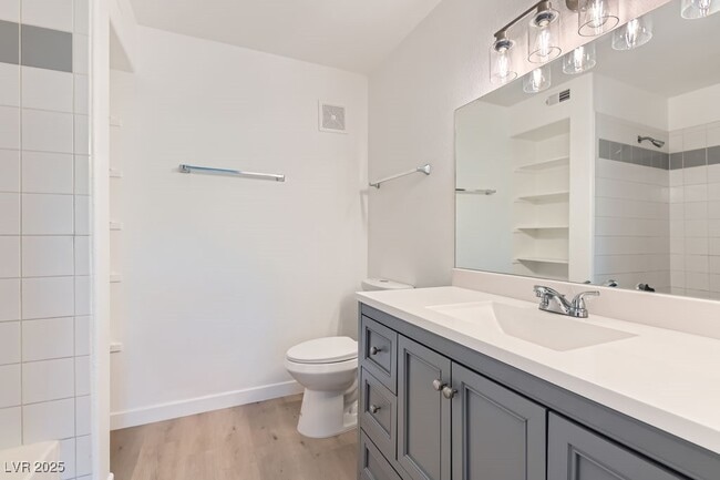 Building Photo - 7885 W Flamingo Rd Unit 2106 Rental