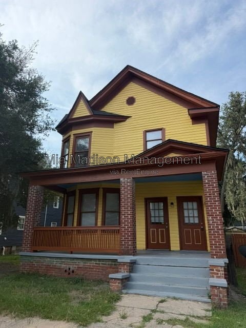 Building Photo - 513 W 35th St Unit B