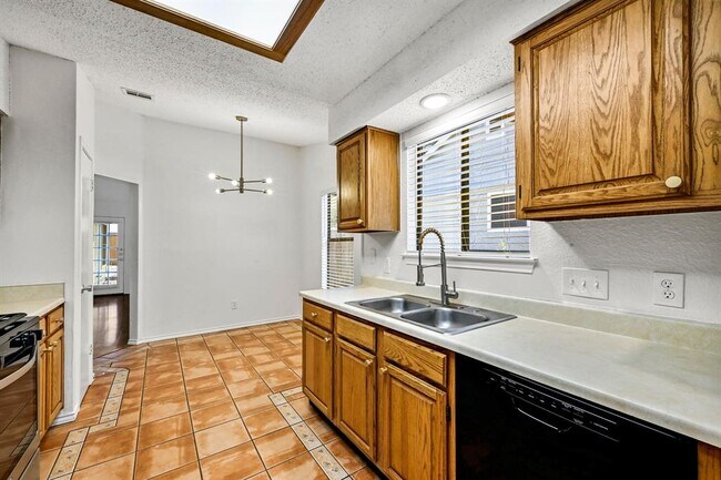 Photo - 7403 Dallas Dr
