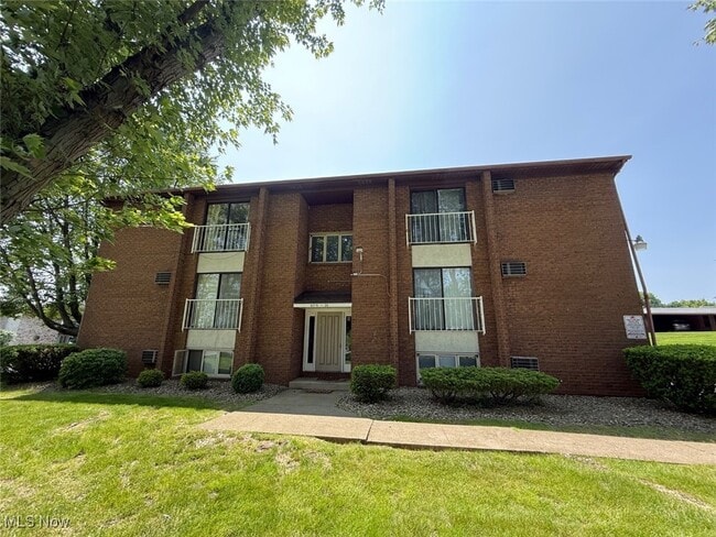 Photo - 6316 Tippecanoe Rd Apartment