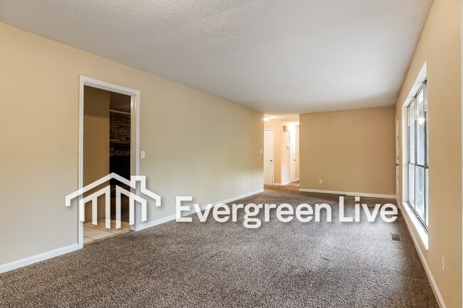 Photo - 1208 Oakley Dr