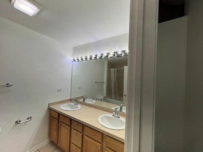 Photo - 1525 S Sangamon St