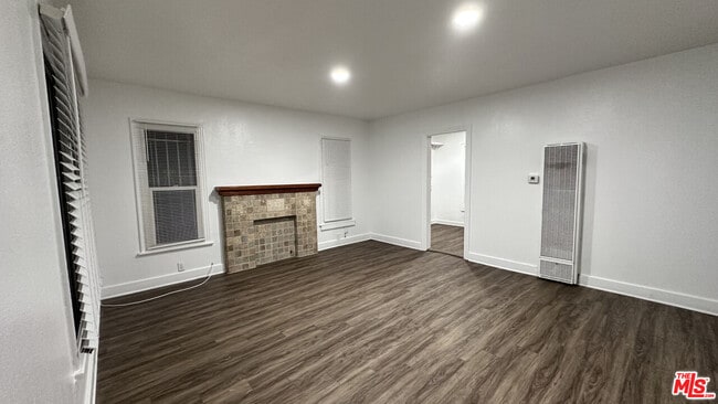 Building Photo - 1709 W 70th St Unit 1709