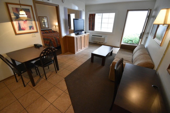 Manor Suites
