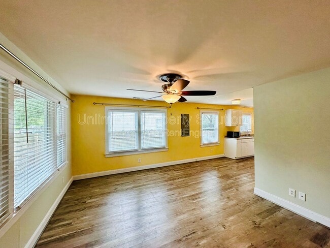 Photo - 5009 Park Ave