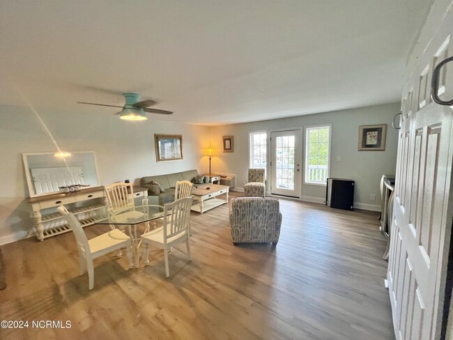 Building Photo - 117 Dock Side Dr Rental