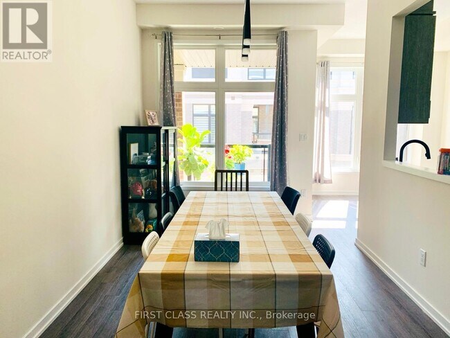 Photo - 10 Pantheon Ln