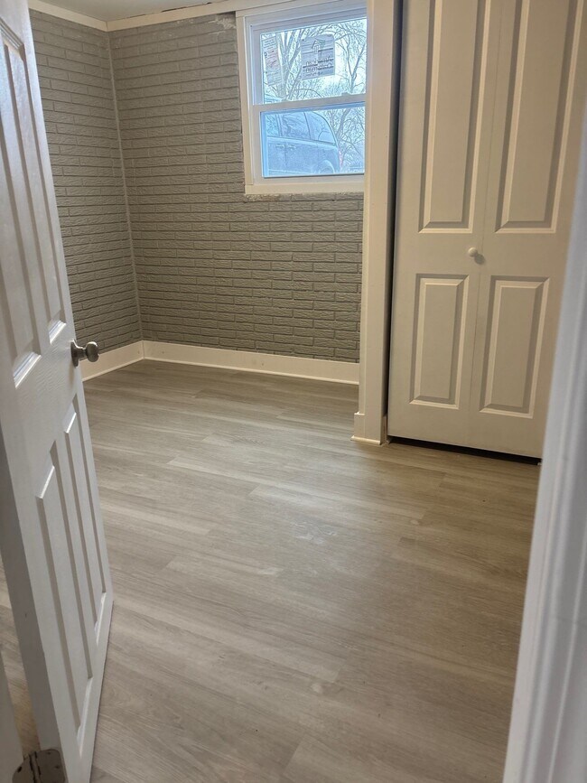 Photo - 1453 Diplomat Ln