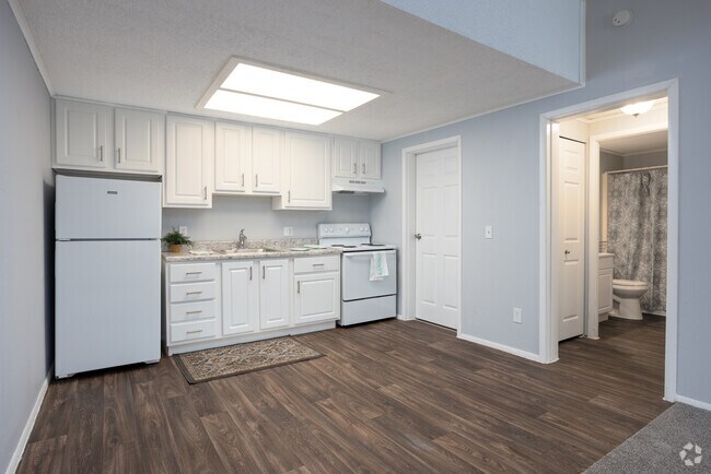 1BR, 1BA - 576SF