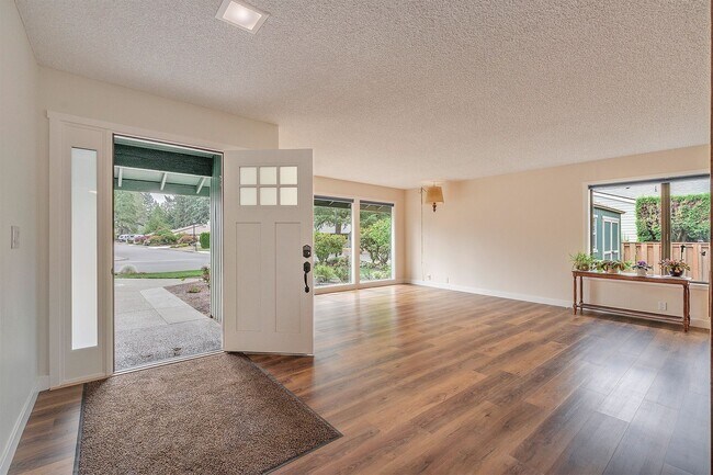 Photo - Single Level Ranch Style Home in Singing W...