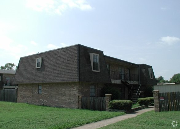 Building Photo - Clean and Affordable Two Bedroom Rental