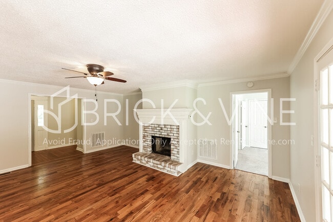 Photo - 6425 Woodberry Ln