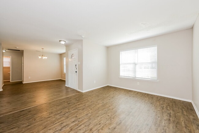 Photo - 2133 Pecan Creek Dr