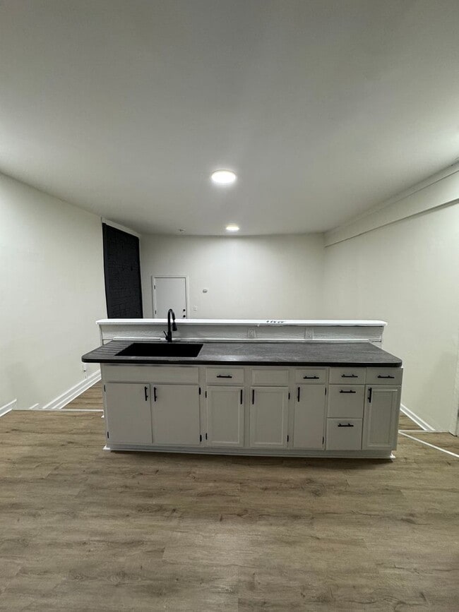 Photo - 2507 Cleveland Ave Unit F