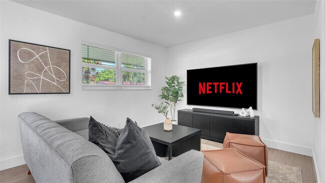 Photo - 2201 N 50th Ave