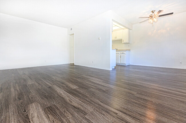 Photo - Orleans Apartment Homes