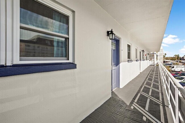 Photo - 5955 30th Ave S Unidad 202