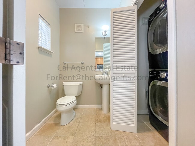 Photo - 909 Adams St