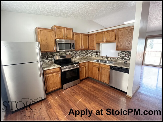 Photo - 3169 Earlington Ln