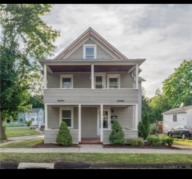 198 Washington St Unit 2