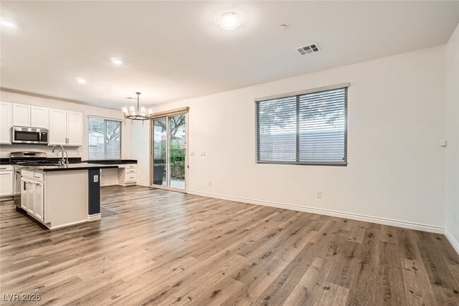 Photo - 1009 Bluebell Brook St