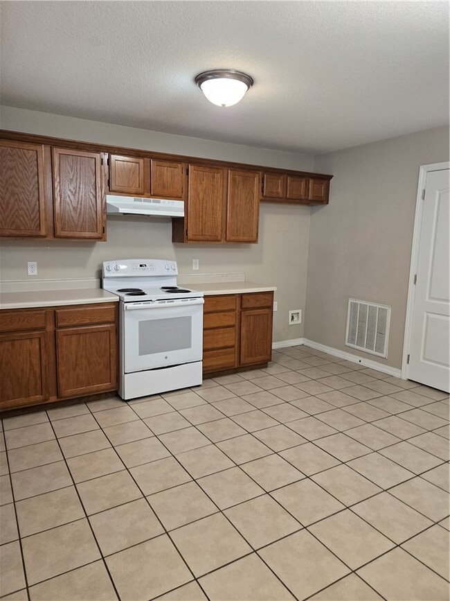 Photo - 2158 Kristy Ln