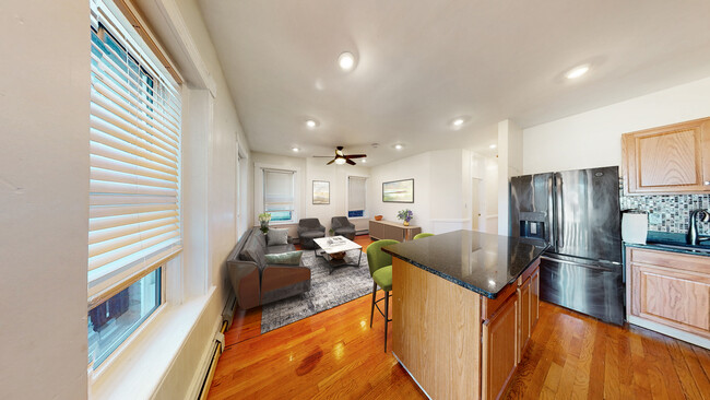 Photo - 7 Mark St Apartments Unit #2
