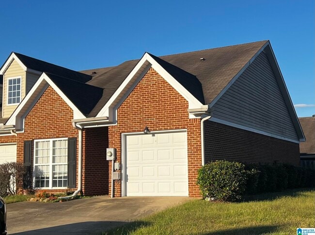 Photo - 2304 Crowns Ln