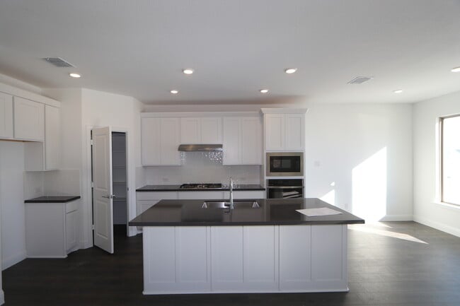 Photo - 3316 Autumn Sage Dr