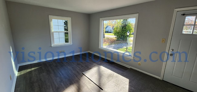 Photo - 2076 W Wayne St