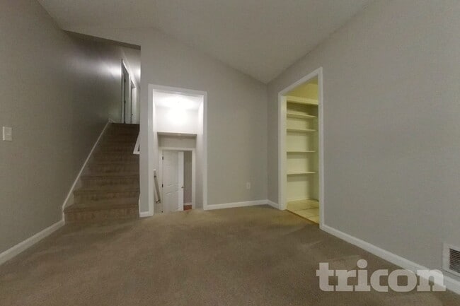 Photo - 5394 Telford Ct