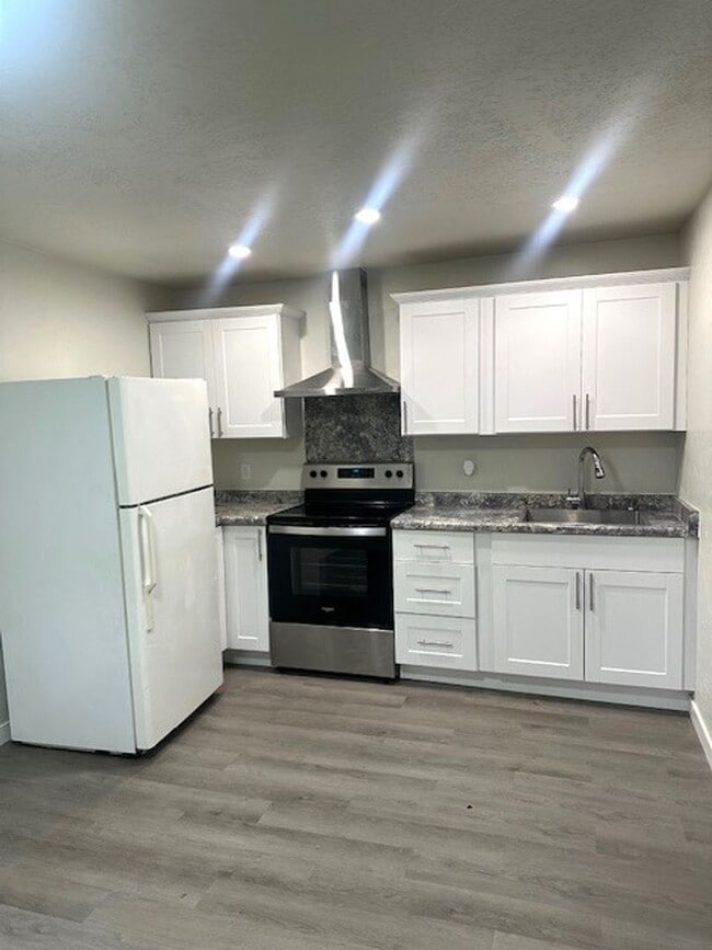 Photo - 904 Silver St Unidad 904.5