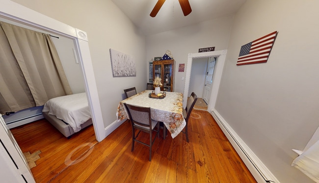 Photo - 224 Banks St Unit 1