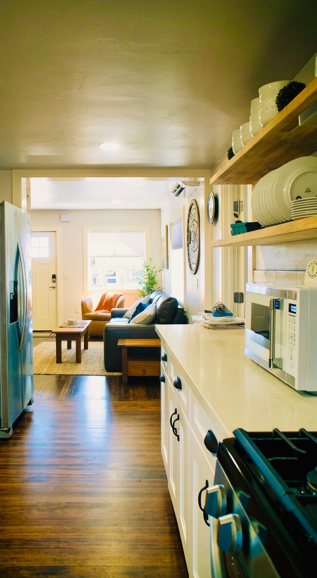 Photo - 533 SW 4th St