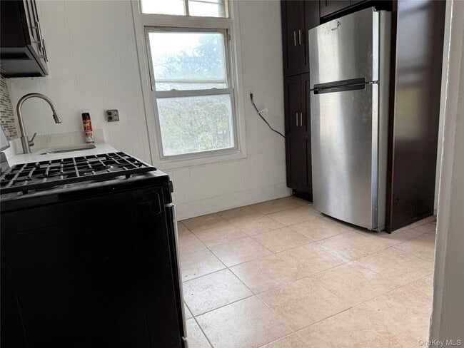 Photo - 87-18 95th St Unit 2