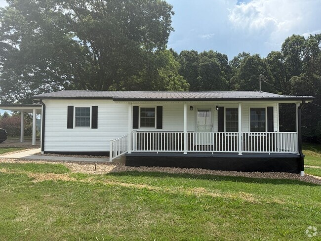 Building Photo - 2 Bedroom 2 Bath Home in Greene County, TN