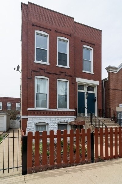 Building Photo - 1222 N Campbell Ave Unit 1F