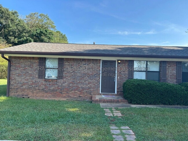 Building Photo - 1045 Vineyard Rd Unit A