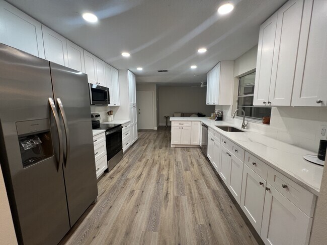 Photo - 1710 Aster Dr