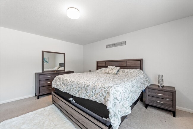 Photo - 17142 Carshalton Ct