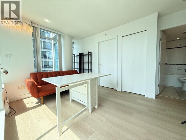 Photo - 610 Granville St Unit 1407